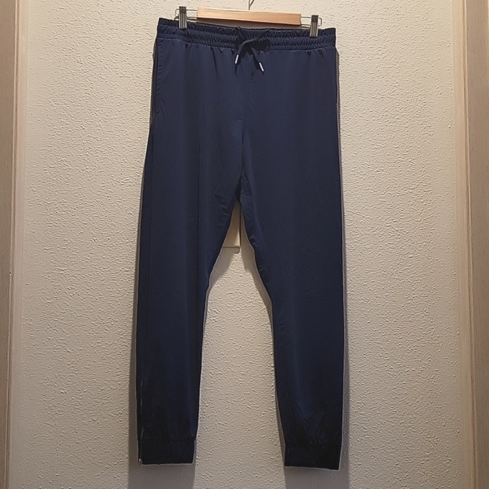 Zyia Active Everywhere Zipper Jogger Pant in Navy